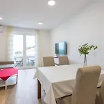 Luce Royal - One Bedroom With Balcony And Sea View *