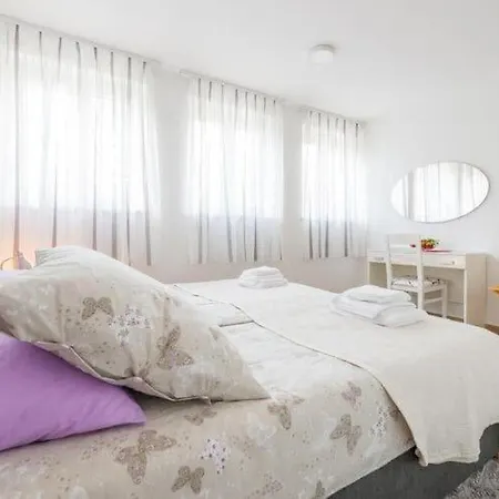 Luce Royal - One Bedroom With Balcony And Sea View Apartment Dubrovnik