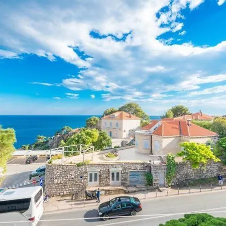 Luce Royal - One Bedroom With Balcony And Sea View Dubrownik
