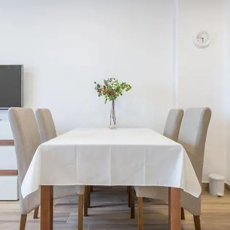 Luce Royal - One Bedroom With Balcony And Sea View *